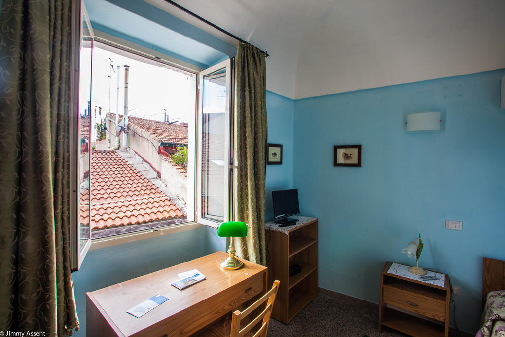 Hotel Sassari-In Habitación foto